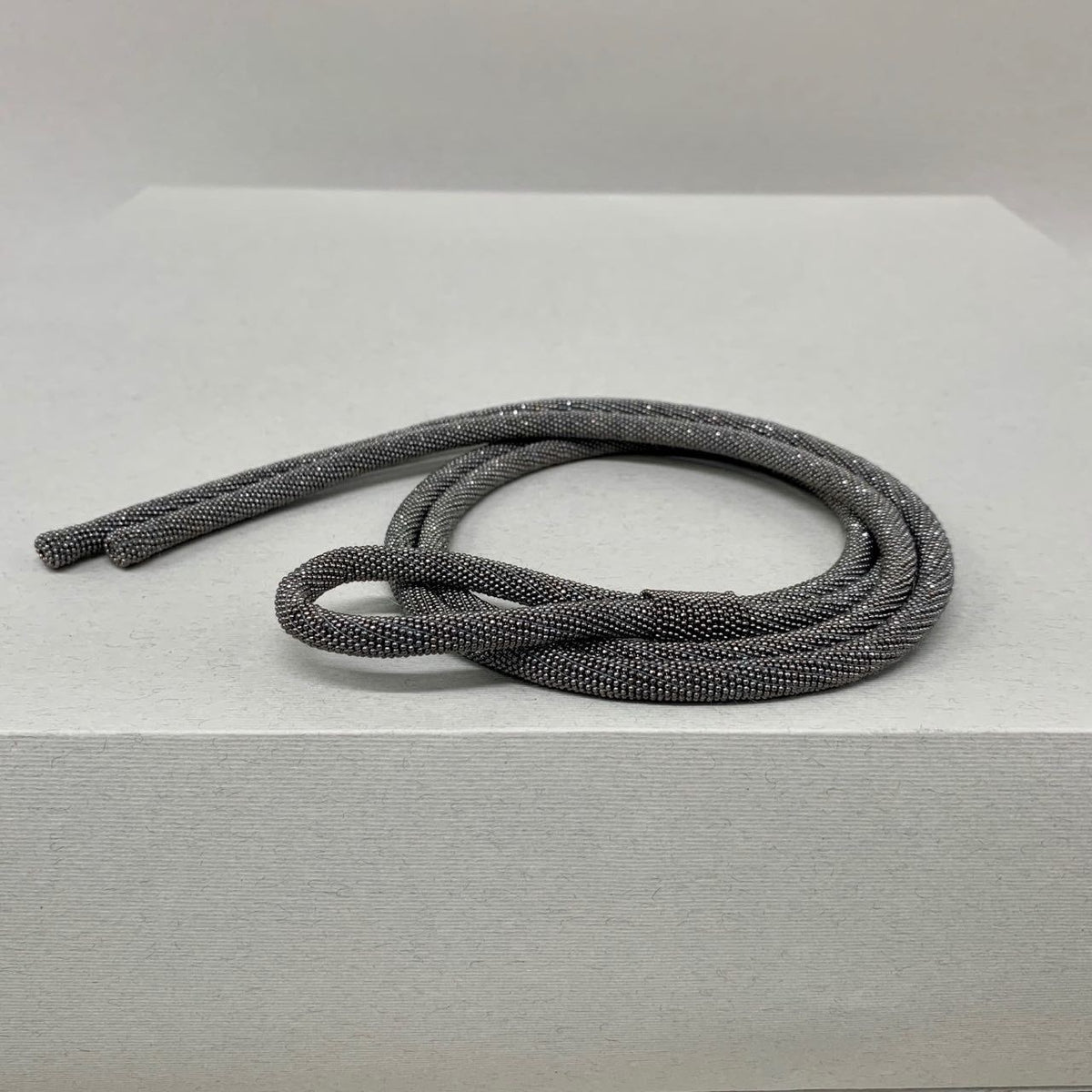Джгутик з петлею темний